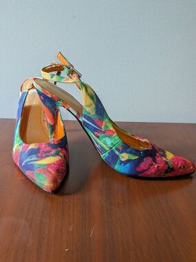 Nine West Multicolor Floral Pointed Slingback Heels